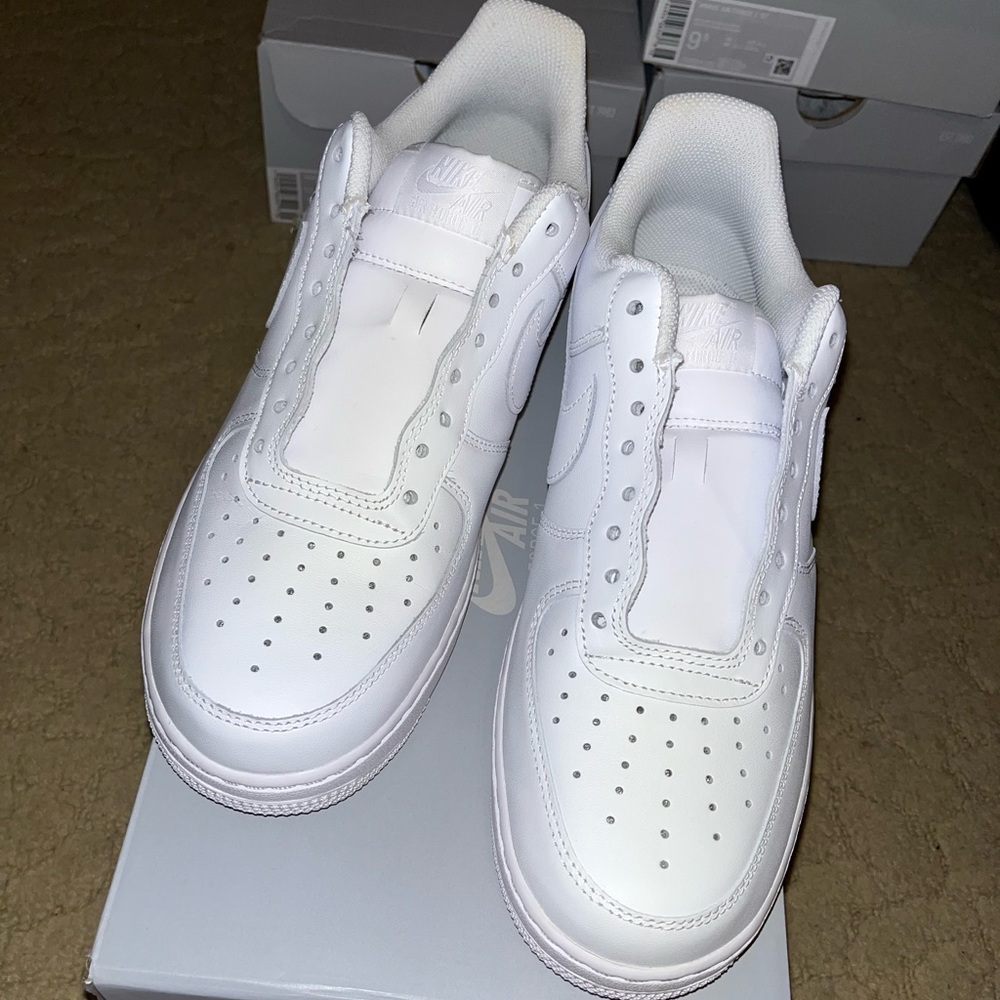 NIKE Air Force 1 Low